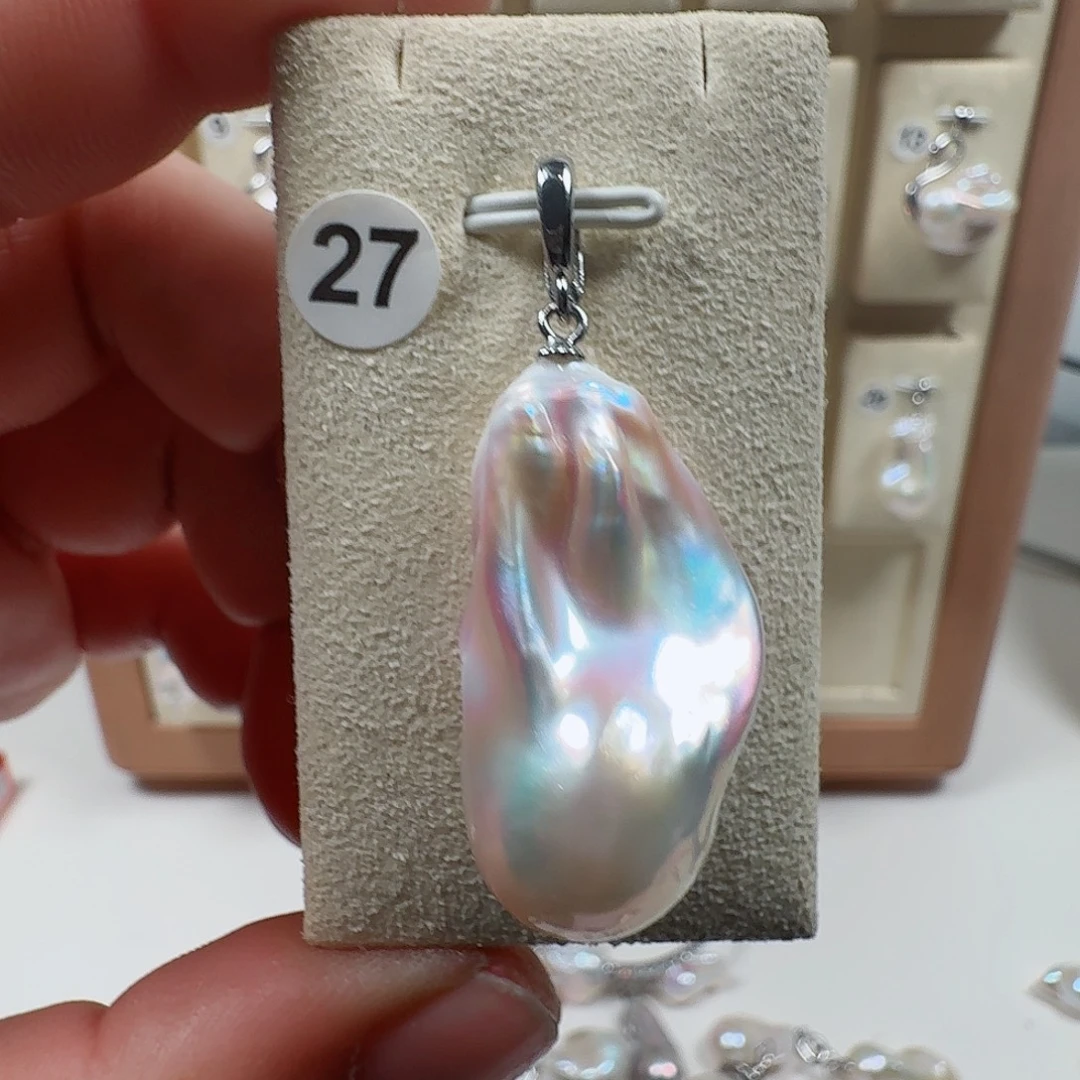 珠***侠淡水珍珠颈饰合金