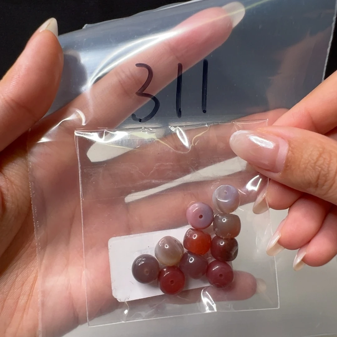 南红玛瑙南红玛瑙未镶嵌311