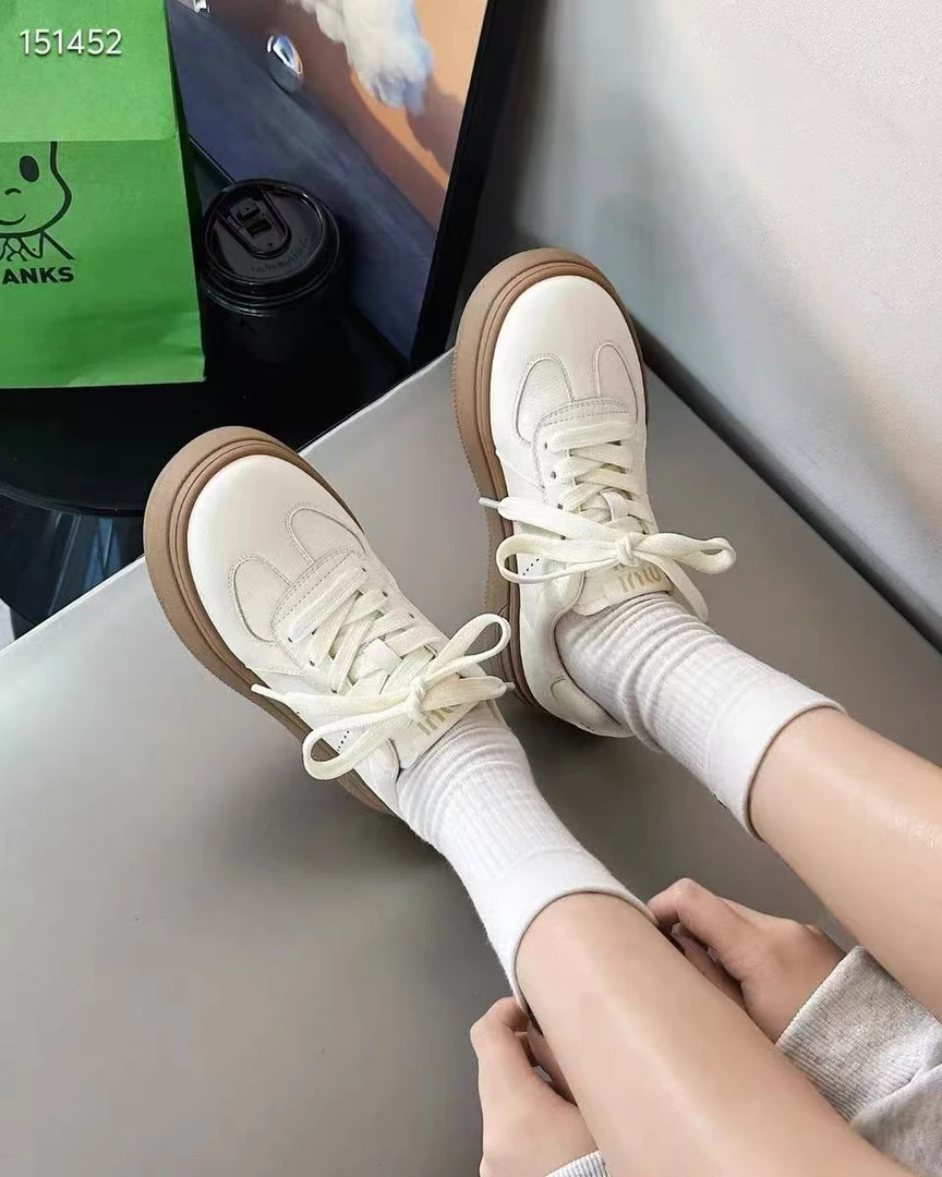 2025年春季新款厚底舒适系带透气显脚小德训鞋