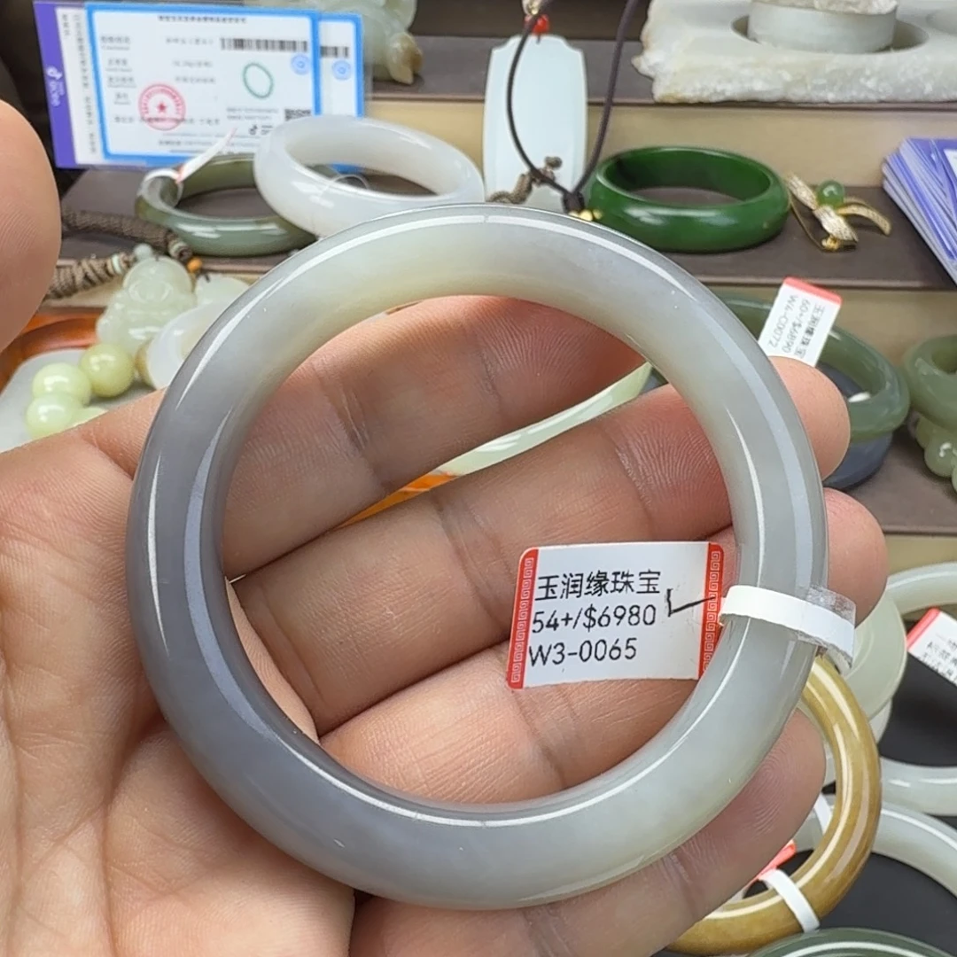 和田玉（糖玉）未镶嵌手镯