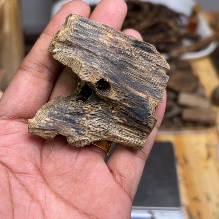 沉香碎屑沉香12克