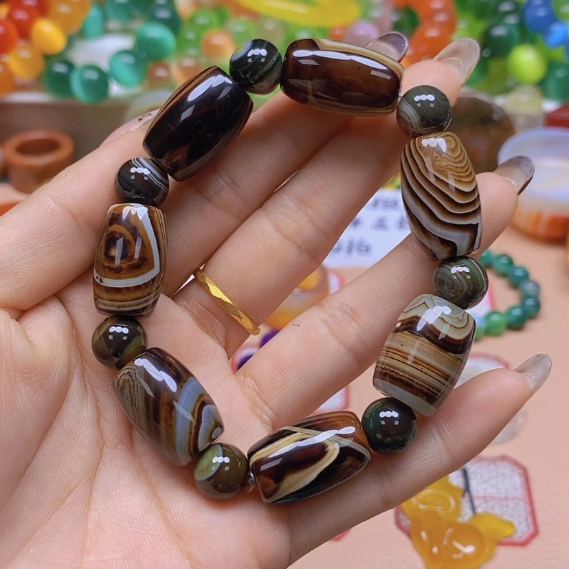 【闪购商品】玛瑙/玉髓颈饰未镶嵌和****乐