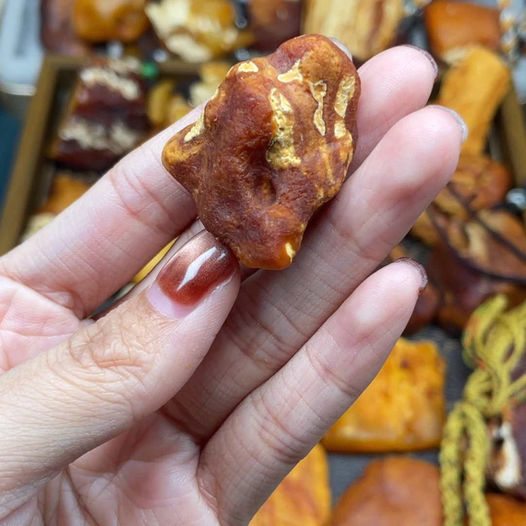 琥珀未镶嵌珠宝奇石