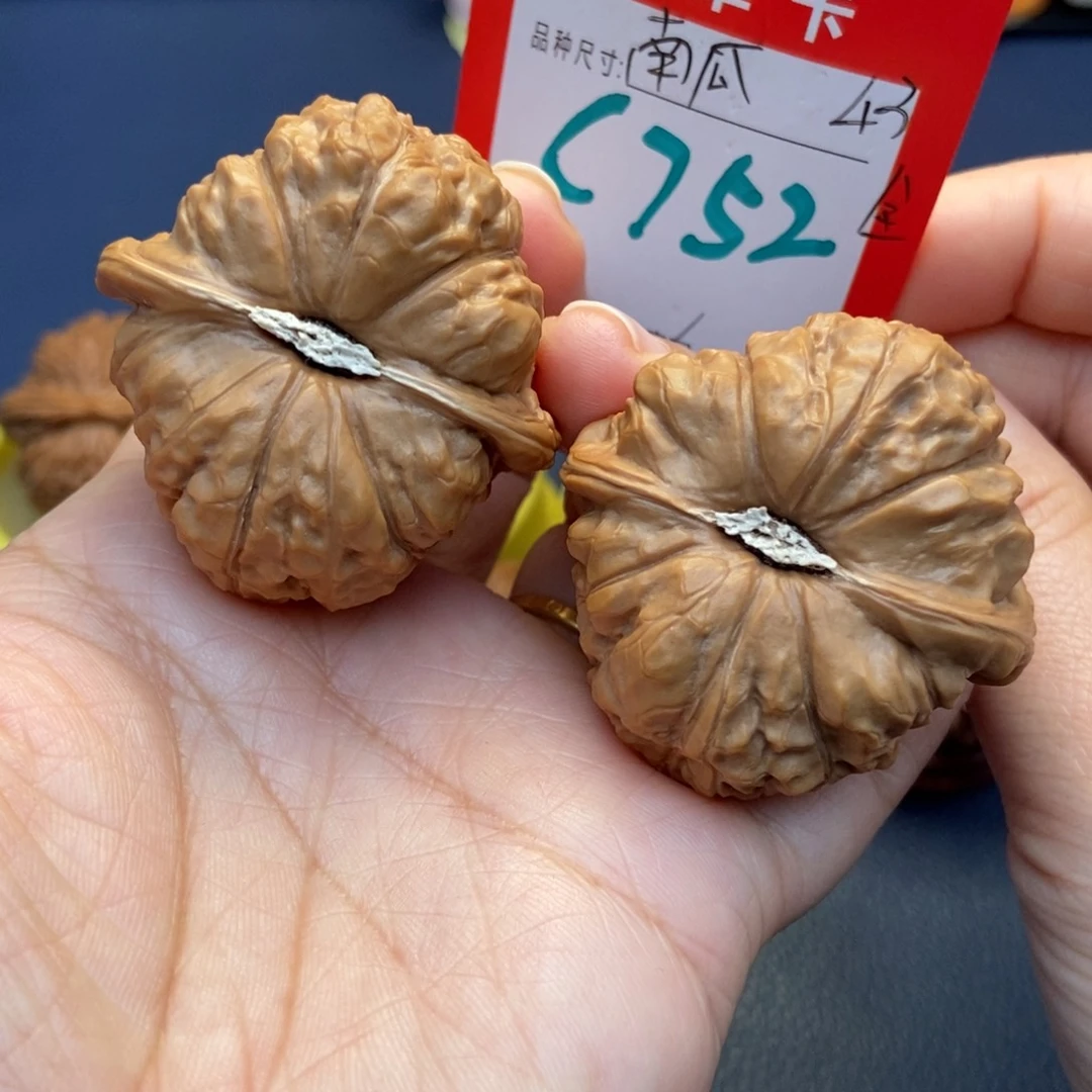 文玩核桃吊坠文玩核桃