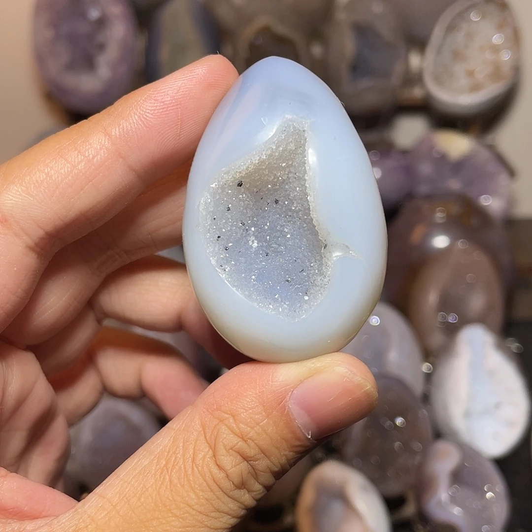 未镶嵌水晶大型摆件（非配饰）