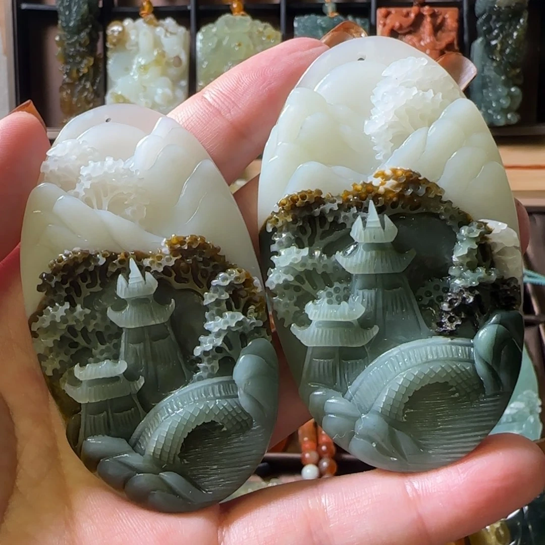 蛇纹石玉颈饰合金信****3