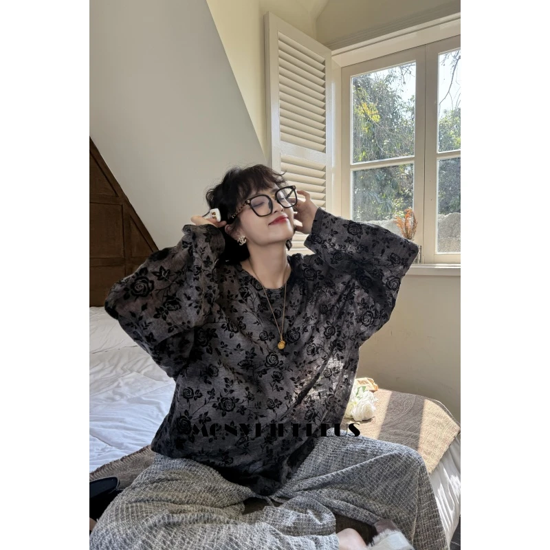 MoNvKiKiPlus2「黑玫瑰」大码微胖复古女人蕾丝打底上衣#1810