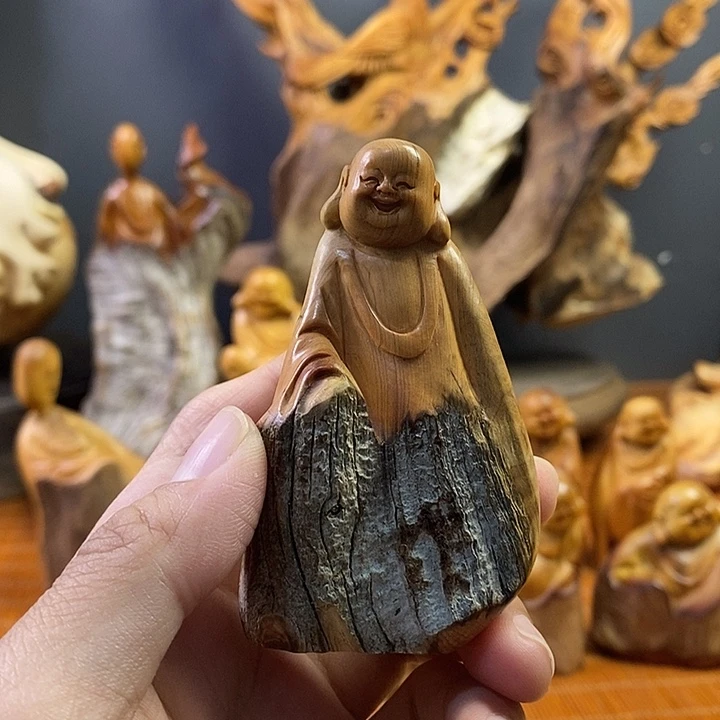 柏木（崖柏）弥勒笑佛