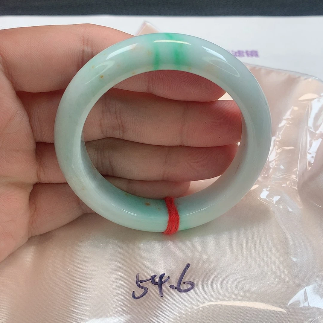 翡翠手镯未镶嵌306号