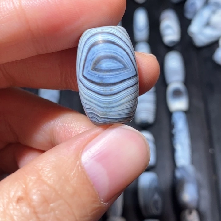 玛瑙/玉髓颈饰未镶嵌快****?