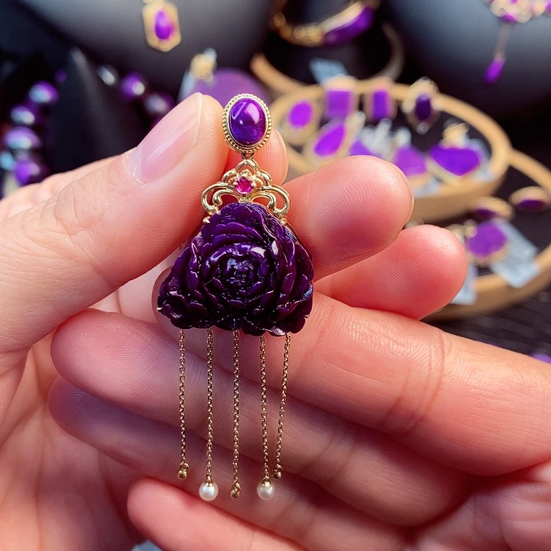 苏纪石（舒俱来）吊坠18K金镶嵌