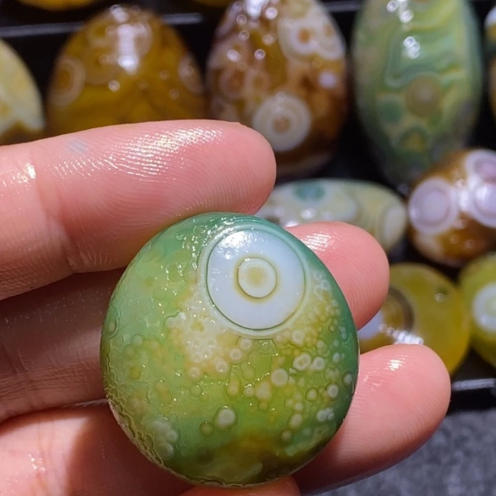 玛瑙/玉髓未镶嵌珠宝半成品58