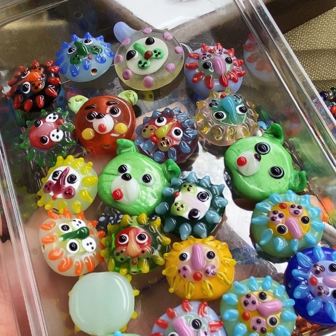 颈饰琉璃小狮子吊坠