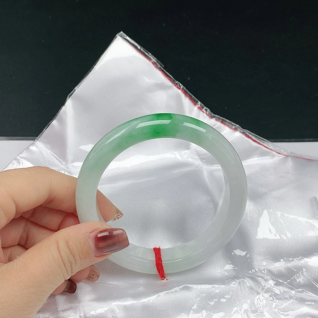 翡翠手镯未镶嵌翡翠308