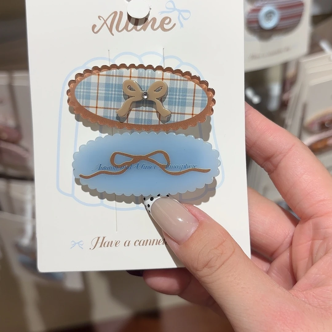 布艺非金属蓝色蝴蝶结