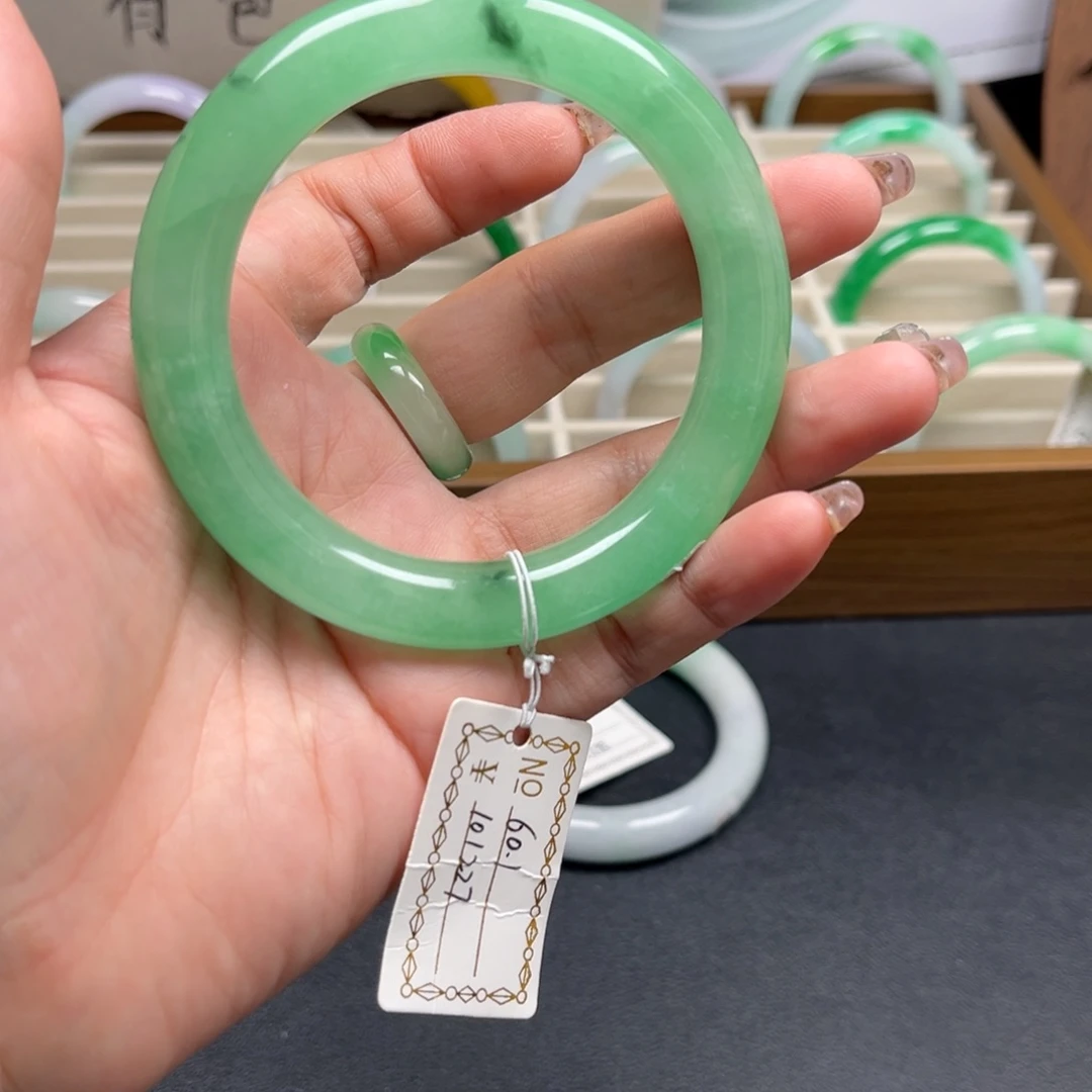 李***李闪购为准，一物一图