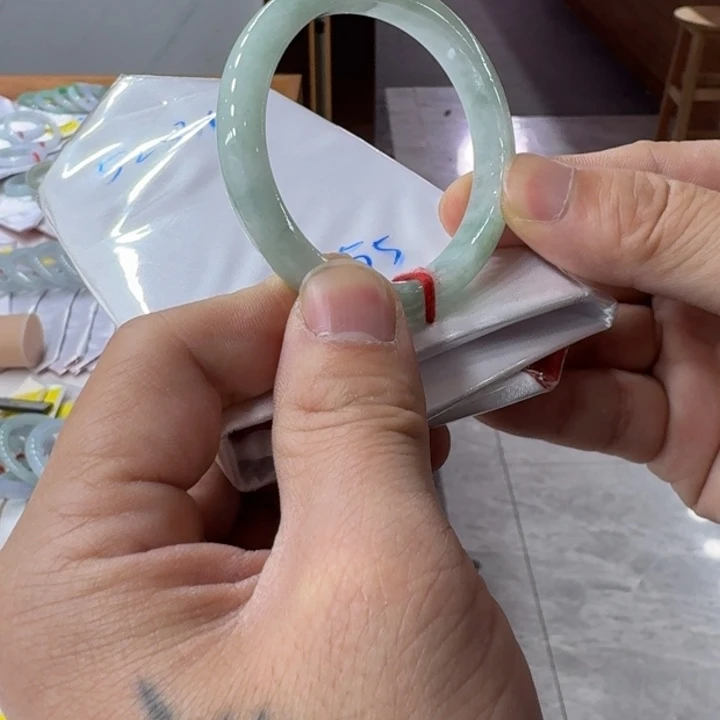 翡翠手镯未镶嵌纯天然缅甸翡翠A货买断