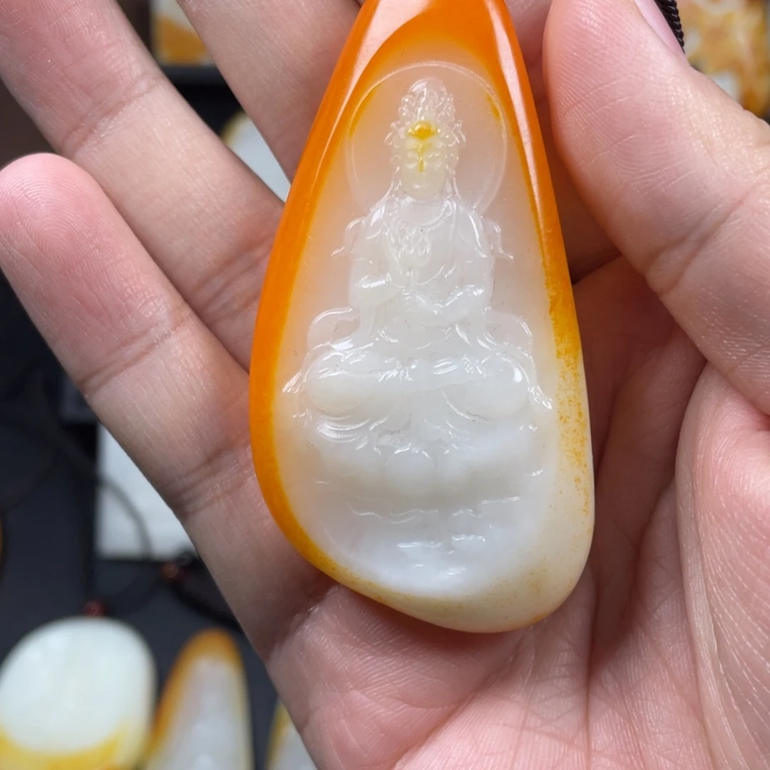 戒***柔玉新疆观音挂件吊坠