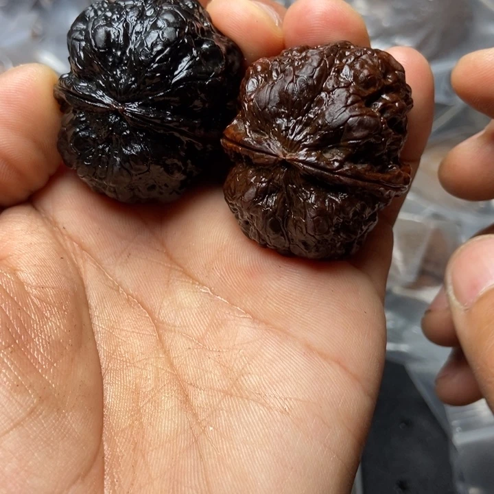 文玩核桃把件   60