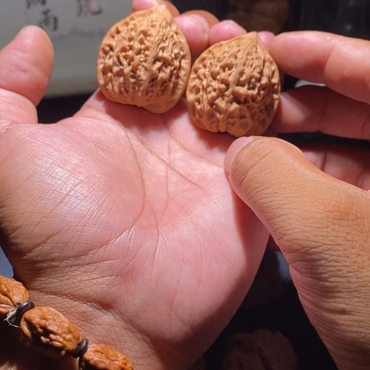 把件文玩核桃金牛