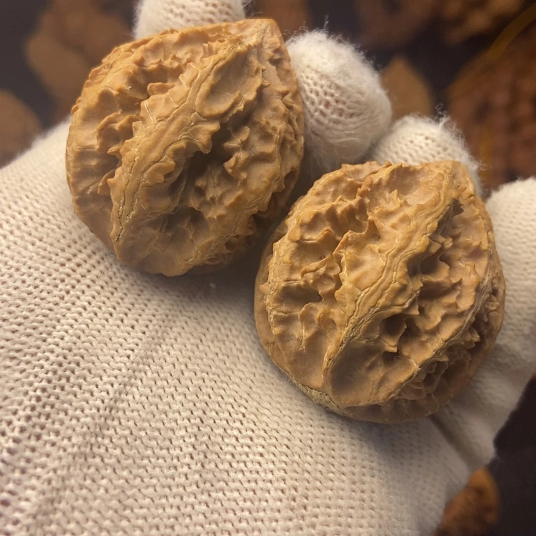 桃核把件秦岭核桃小八棱35