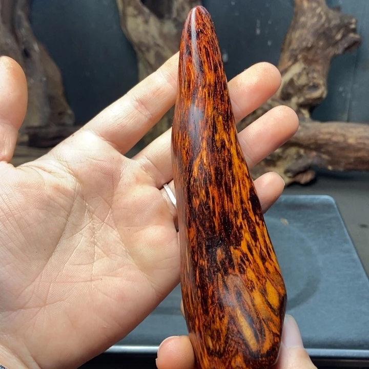 君***下黄花梨/降香黄檀海南黄花梨