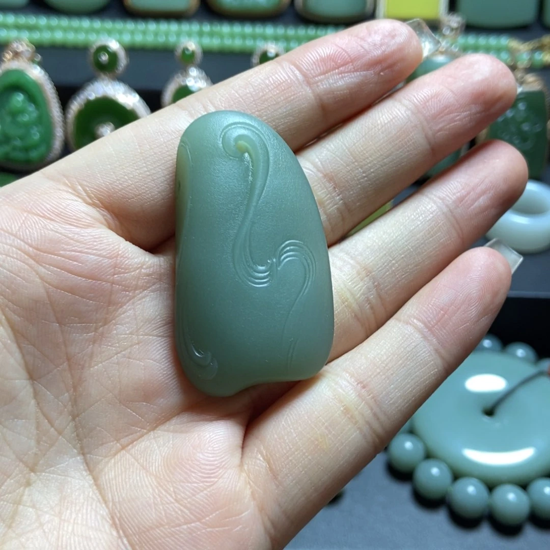 颈饰未镶嵌和田玉