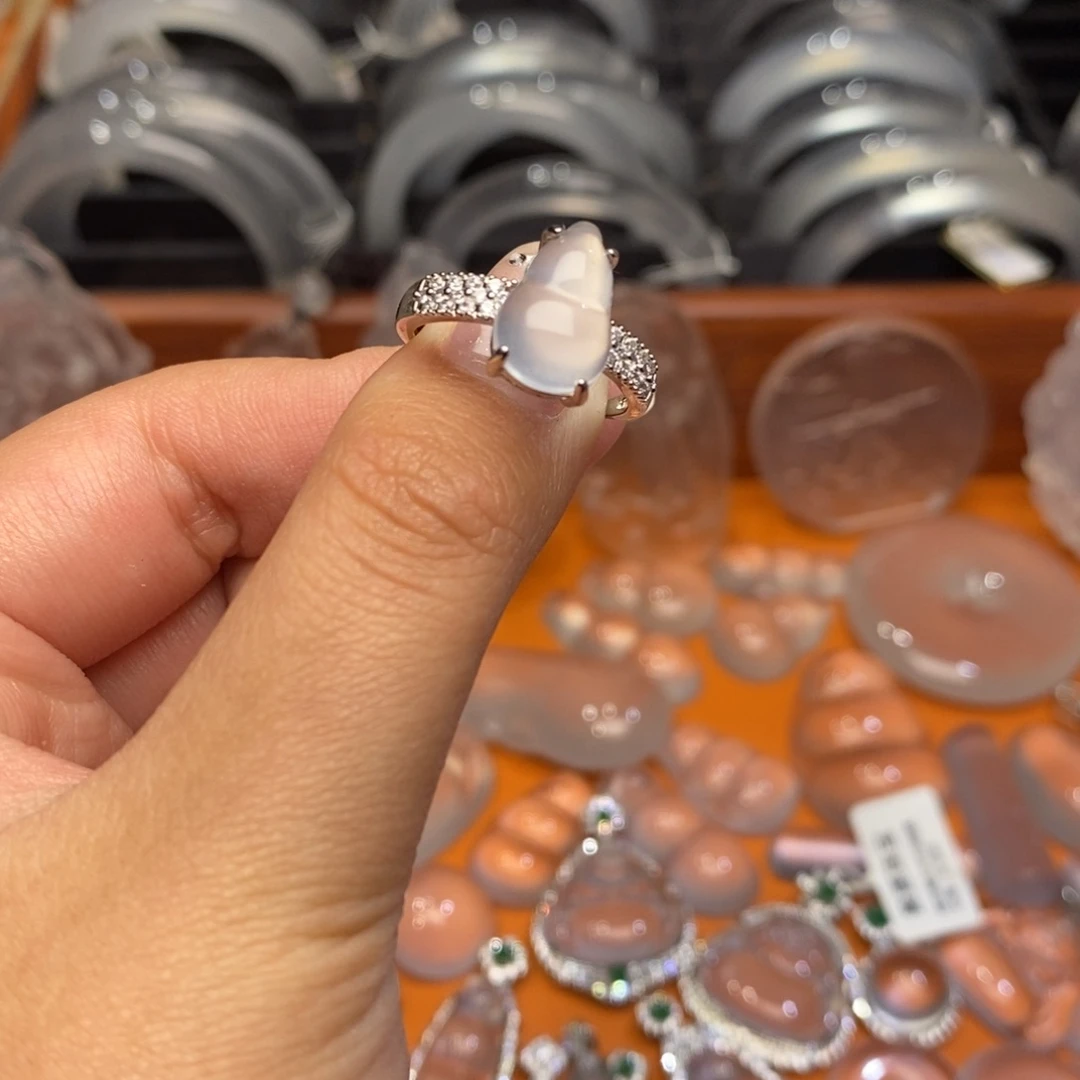 石英质玉合金戒指