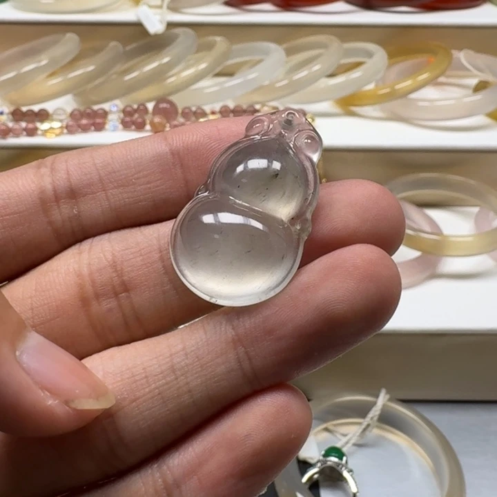 石英质玉颈饰未镶嵌21