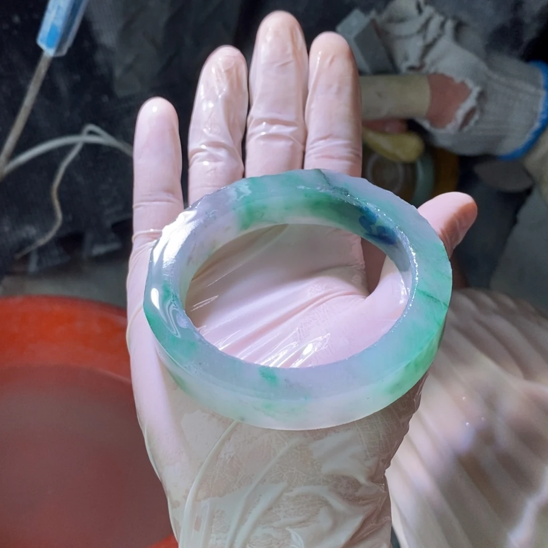 生***光石英质玉（非洲翠）未镶嵌手镯定制