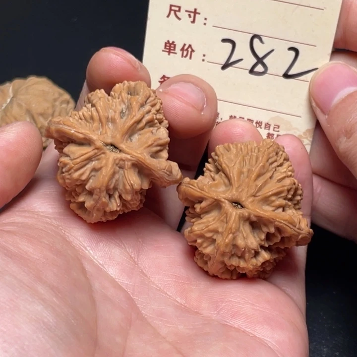 文玩核桃把件虎头37尺全品白茬282