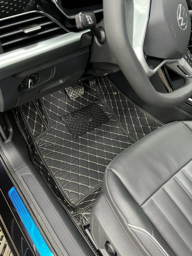 五座车型全包围脚垫整套