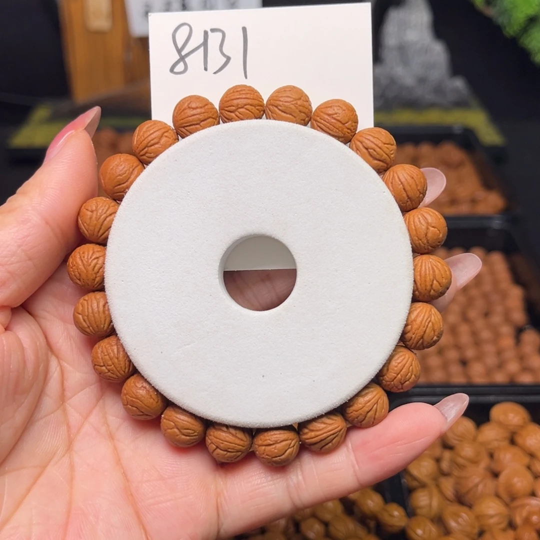 手串桃核玉玲珑精品