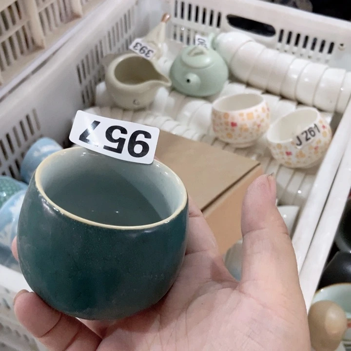 摆件燕***园茶具微瑕，介意勿拍
