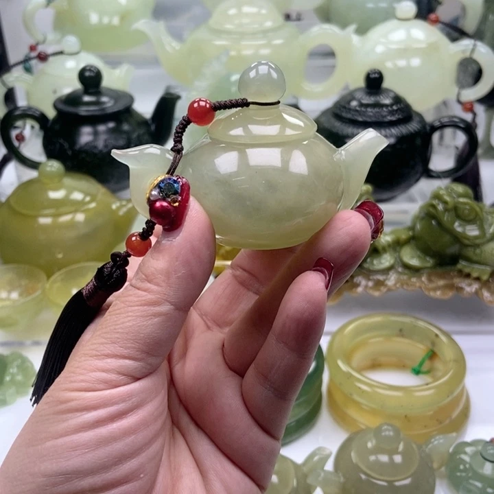 蛇纹石玉壶未镶嵌三**了