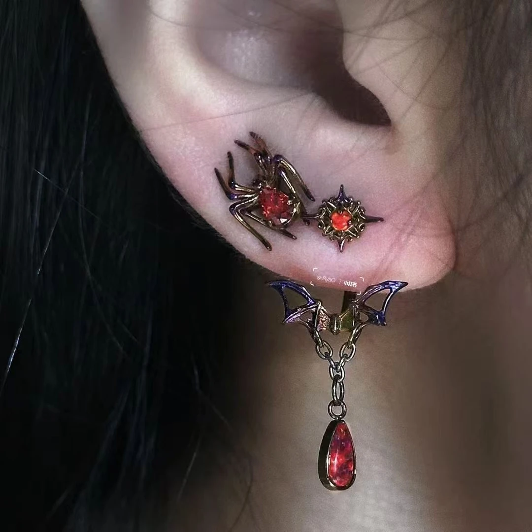 白泽黯黑之剑蜘蛛耳骨钉蛛网耳蜗钉红心蝙蝠高级感耳骨环日常百搭