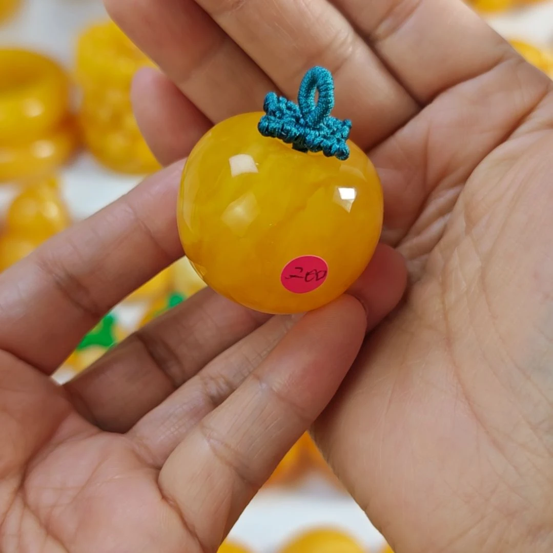 蜜蜡吊坠(赠链)未镶嵌