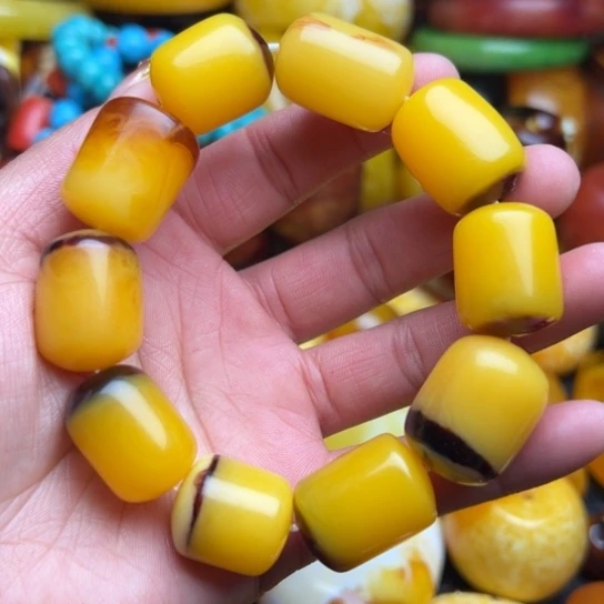 琥珀手串未镶嵌蜜蜡