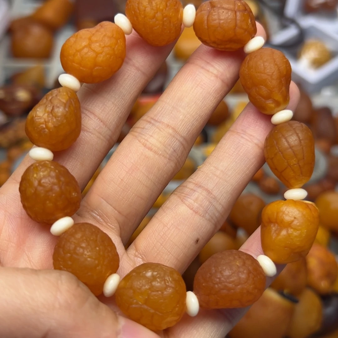 琥珀裸石未镶嵌天然蜜蜡