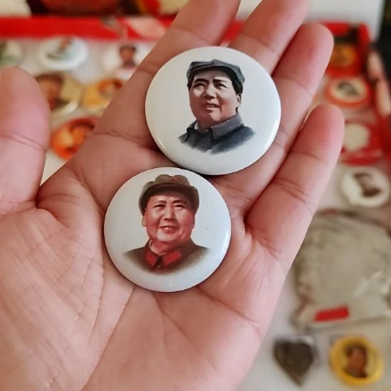 若***生漂亮搪瓷章纪念章一对