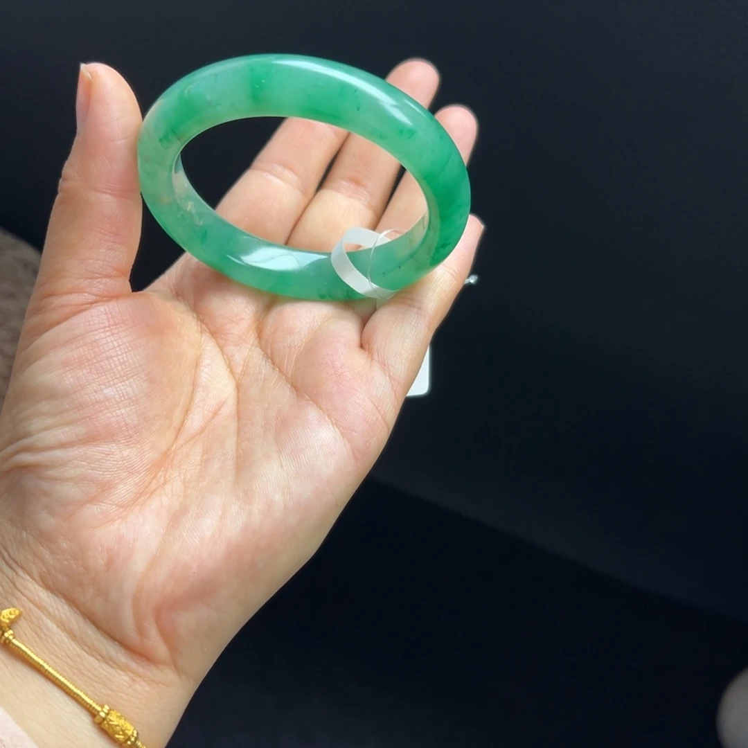 石英质玉未镶嵌手镯非洲翠5556