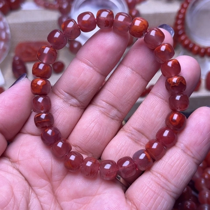 南红玛瑙未镶嵌颈饰火焰8．8 M