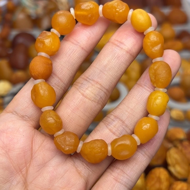 琥珀未镶嵌裸石天然蜜蜡