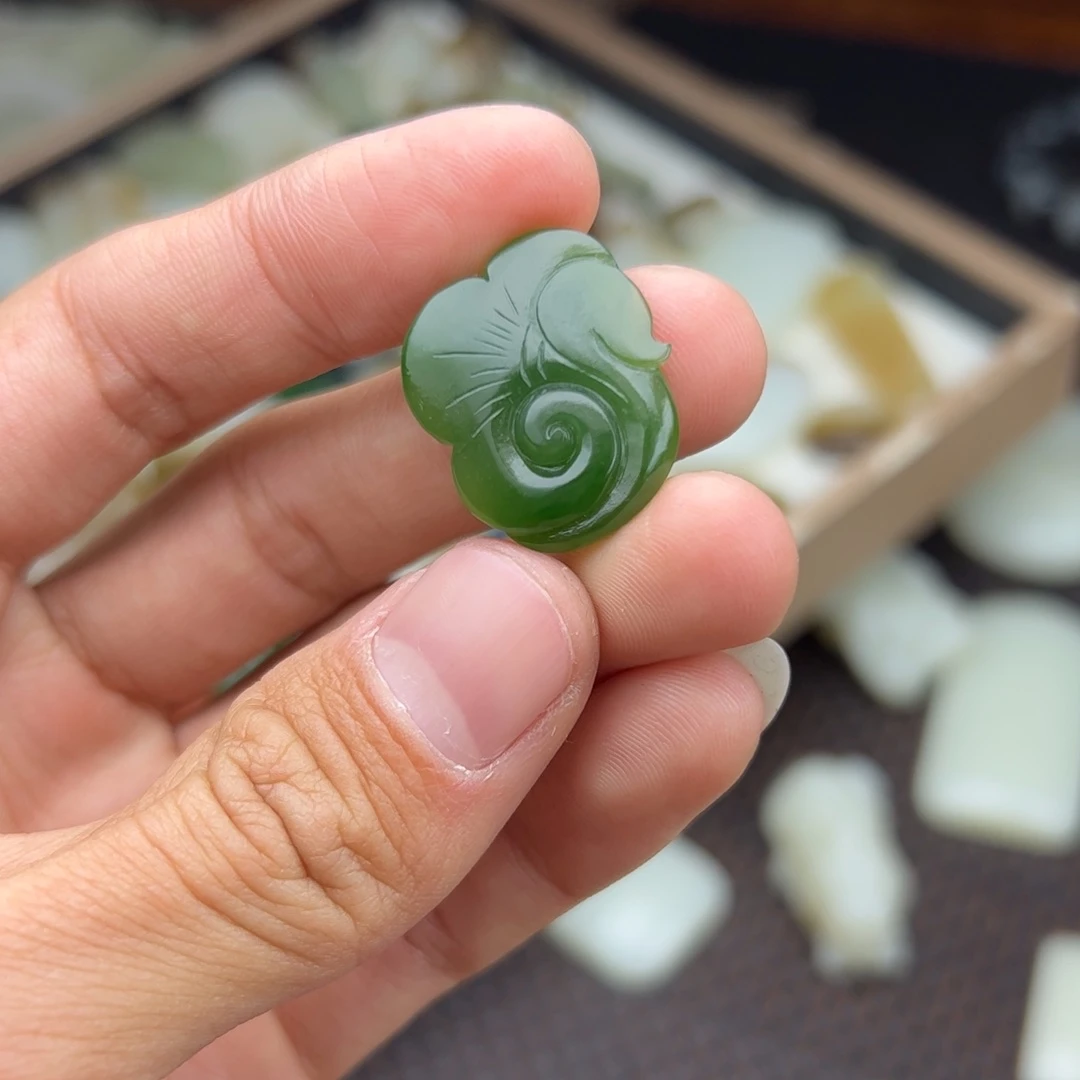 和田玉挂件未镶嵌