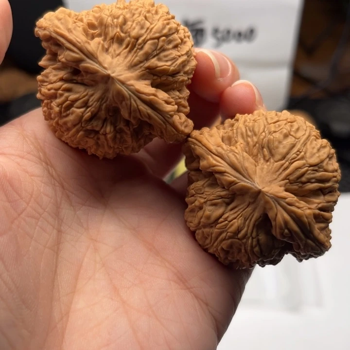 文玩核桃吊坠南疆46