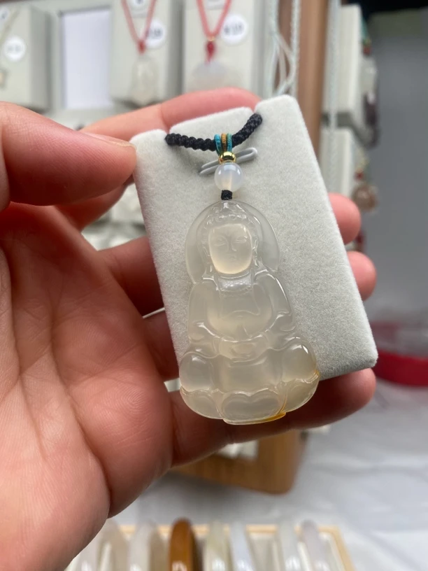 纯天然玛瑙玉随观音