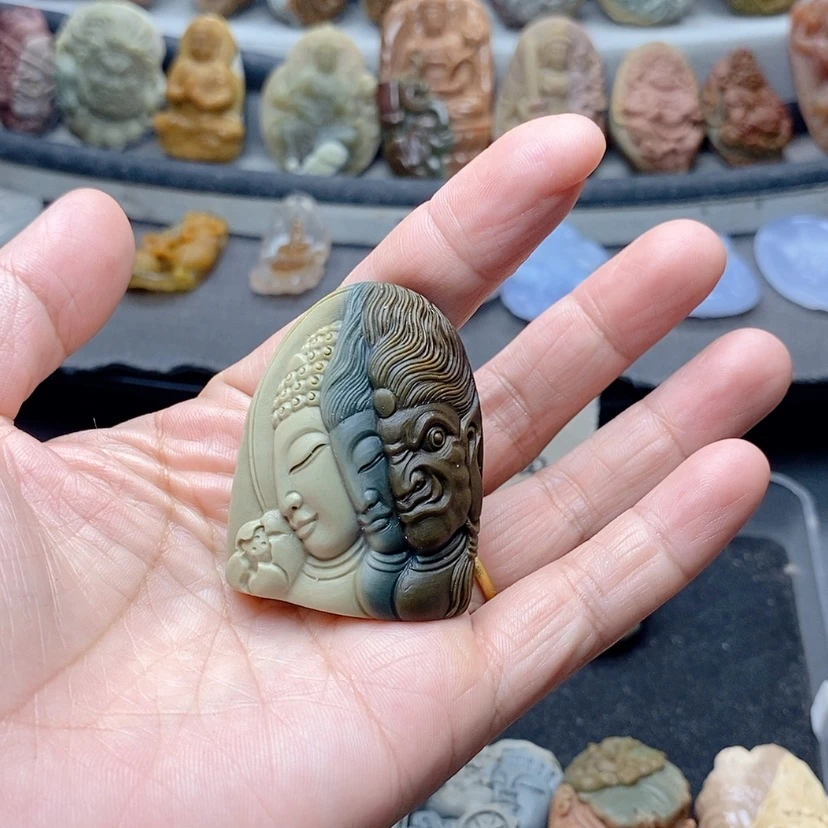 【闪购商品】定制石英质玉吊坠未镶嵌
