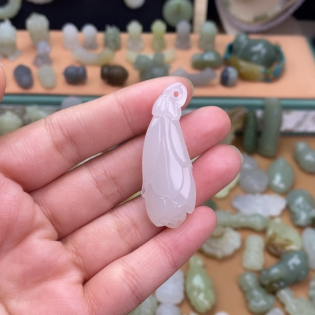 颈饰未镶嵌和田玉