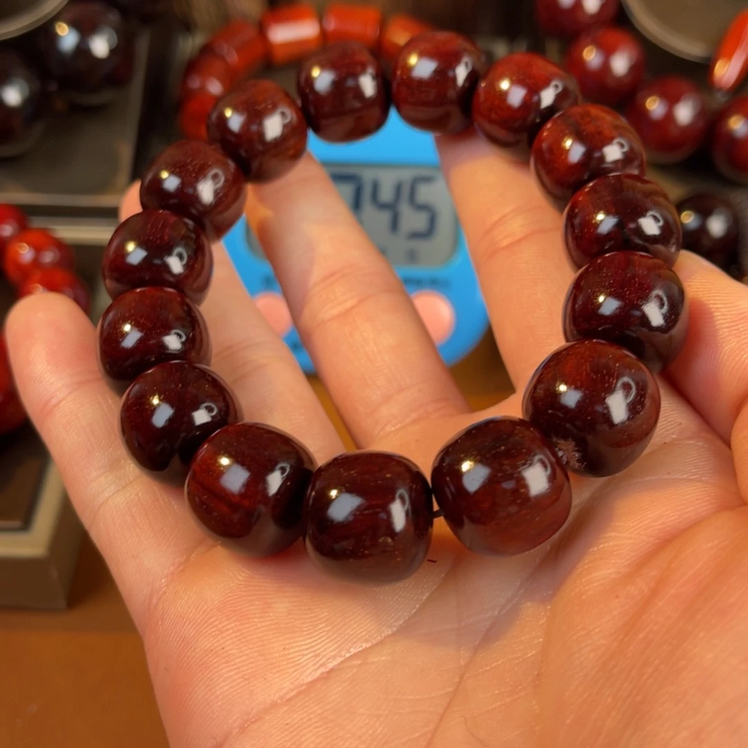 檀香紫檀（小叶紫檀）k*