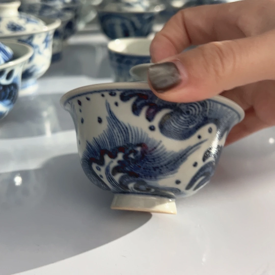 陶摆件盖碗。          盖碗